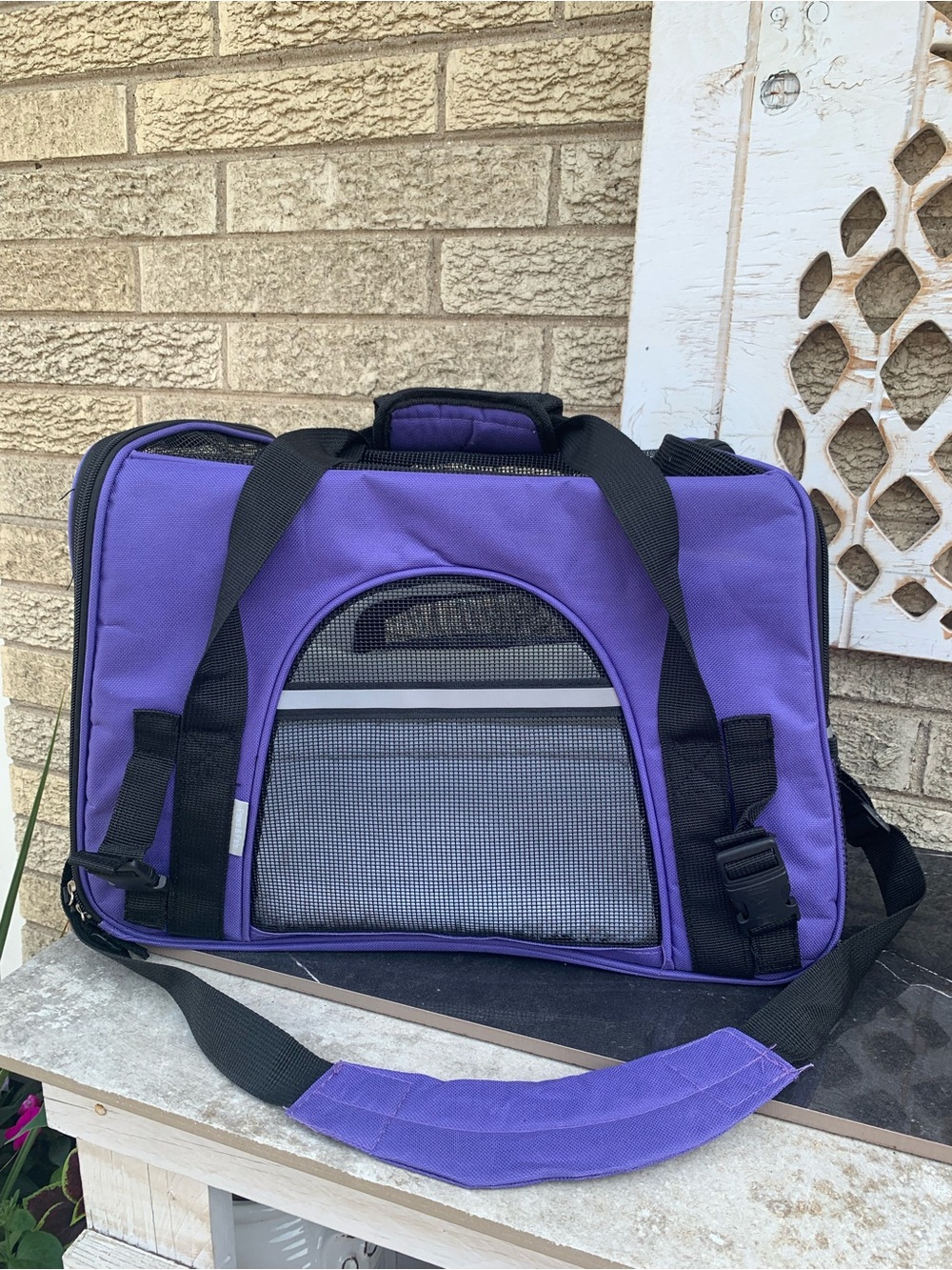 Paws & Pals soft-sided pet carrier purple, 17x8x11 inches.